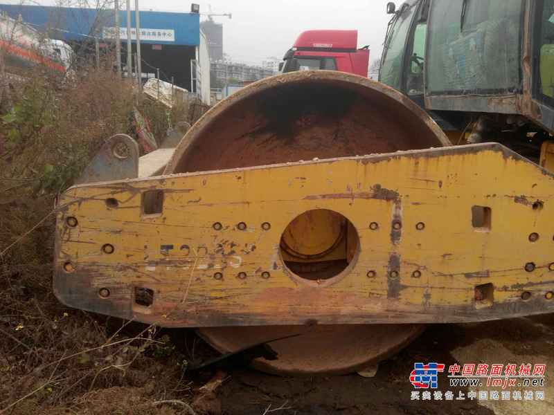 云南出售转让二手6000小时2012年洛阳路通LT322S单钢轮压路机