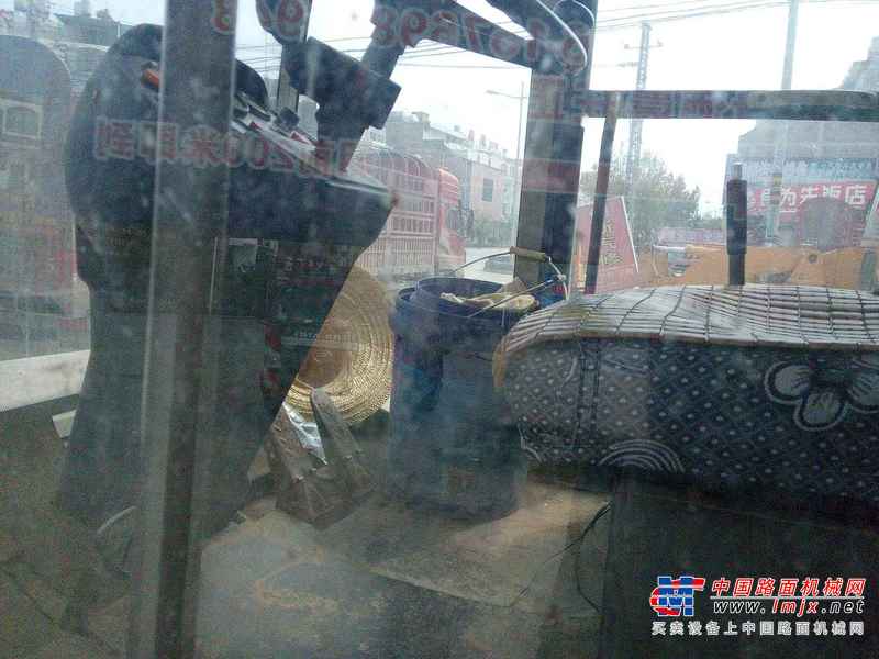 云南出售转让二手2000小时2011年徐工XS222J单钢轮压路机