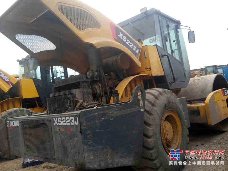 云南出售转让二手4800小时2013年徐工XS222J单钢轮压路机