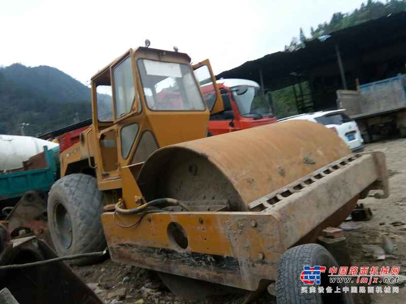 贵州出售转让二手12000小时2003年徐工YZ18JB单钢轮压路机