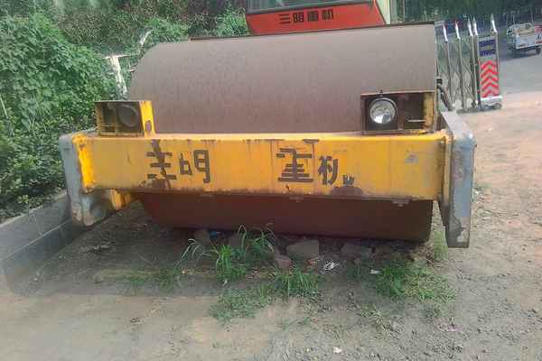 山西出售转让二手6000小时2008年厦工三明XG6181单钢轮压路机