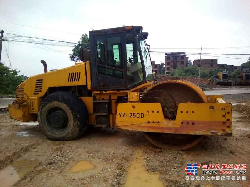 江西出售转让二手12000小时2005年洛建YZ20C单钢轮压路机