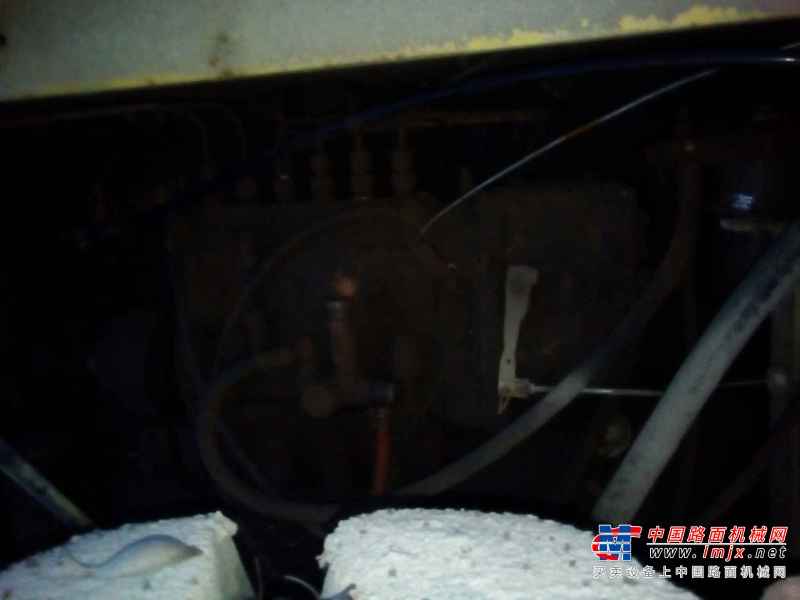 江西出售转让二手8888小时2004年洛阳路通YZ18B单钢轮压路机