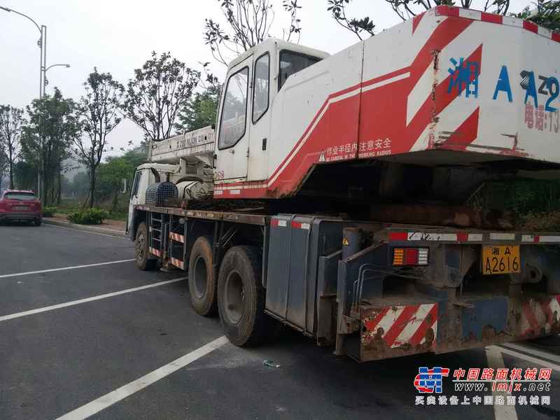 湖南出售转让二手5000小时2009年中联重科QY25V441汽车起重机