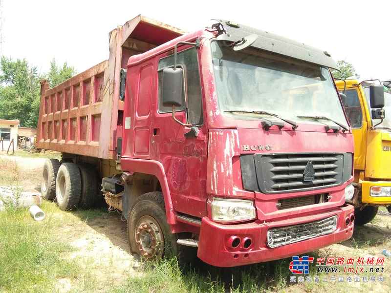 山西出售转让二手2012年中国重汽豪沃ZZ3257M2941自卸车
