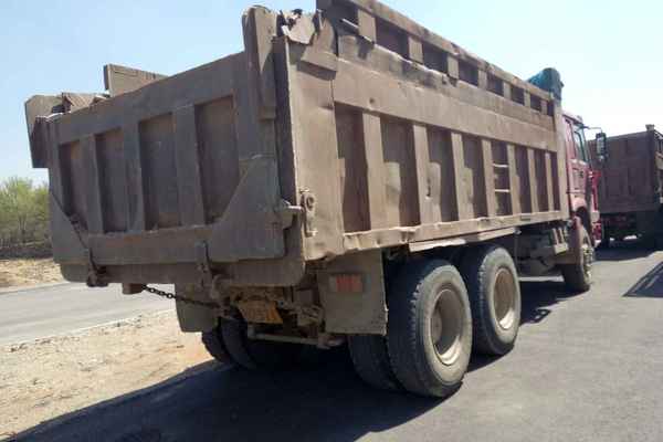 辽宁出售转让二手2010年中国重汽豪沃ZZ3257N5247自卸车