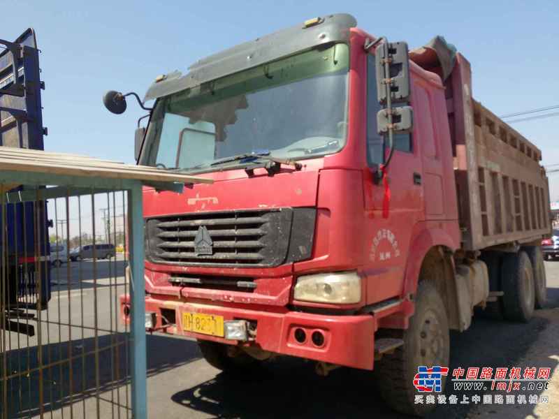 辽宁出售转让二手2010年中国重汽豪沃ZZ3257N5247自卸车