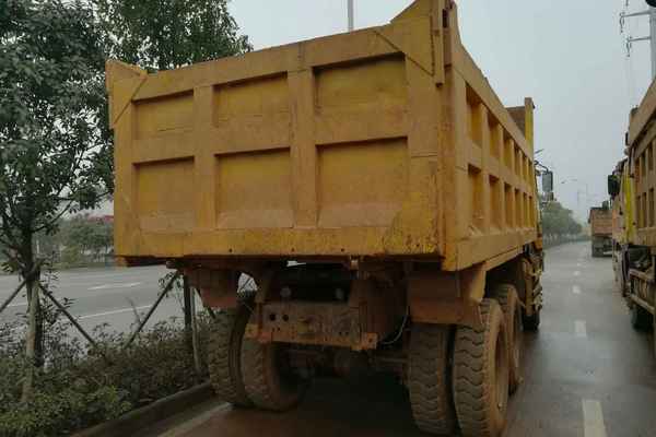 湖南出售转让二手2011年红岩CQ3254SMG384自卸车