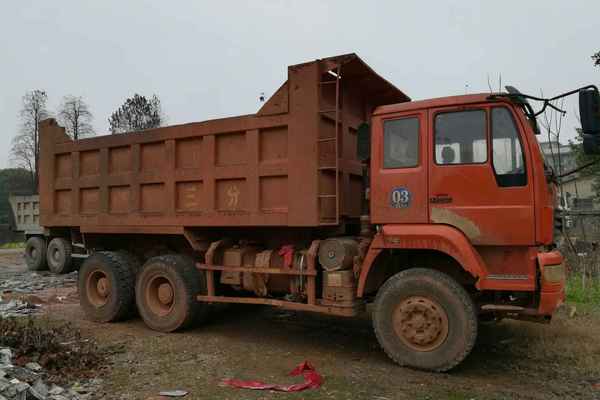 湖南出售转让二手2011年中国重汽金王子ZZ3161M4711C1自卸车