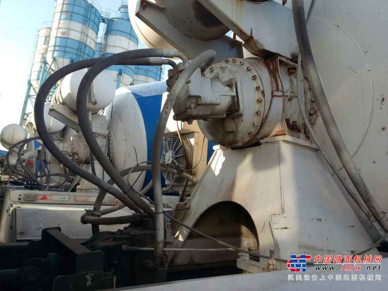 辽宁出售转让二手2010年中国重汽豪沃ZZ5257GJBN4047N1搅拌运输车