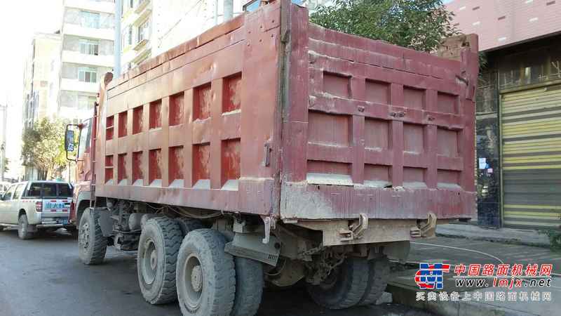 贵州出售转让二手2010年东风路霸DFT3310F自卸车