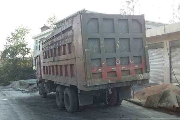 贵州出售转让二手2010年中国重汽浩瀚重卡ZZ3255N3846D1自卸车