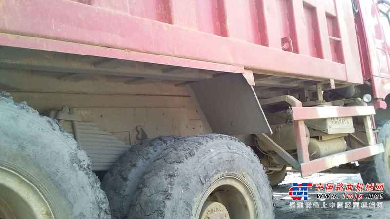 贵州出售转让二手2011年中国重汽豪泺ZZ3317N3568W自卸车