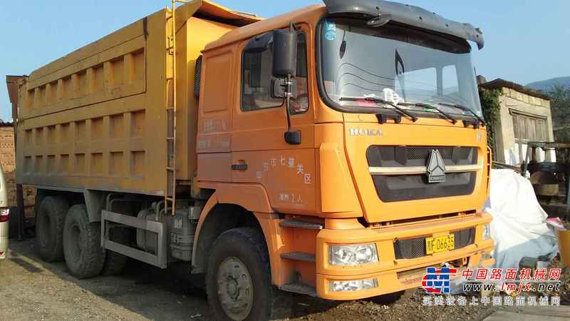 贵州出售转让二手2013年中国重汽豪泺ZZ3257N3648W自卸车