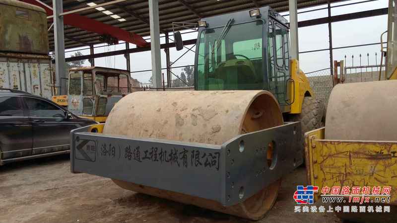 云南出售转让二手3475小时2011年洛阳路通LT322B单钢轮压路机