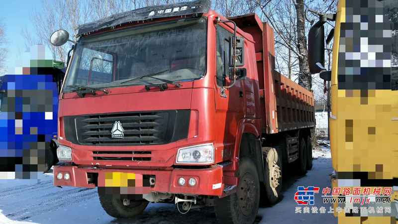 黑龙江出售转让二手2011年中国重汽豪沃ZZ3257N5247自卸车