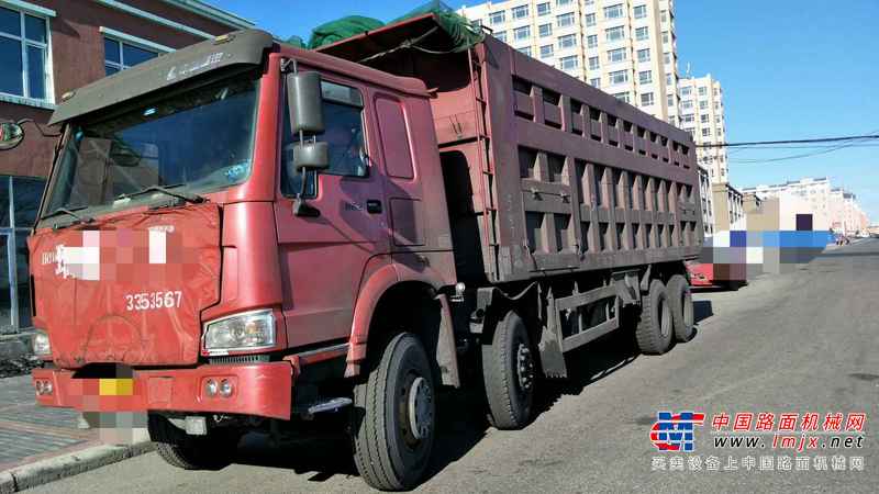 黑龙江出售转让二手2010年中国重汽豪沃ZZ3257M2941自卸车