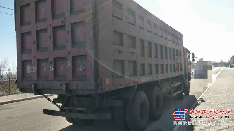 黑龙江出售转让二手2010年中国重汽豪沃ZZ3257M2941自卸车
