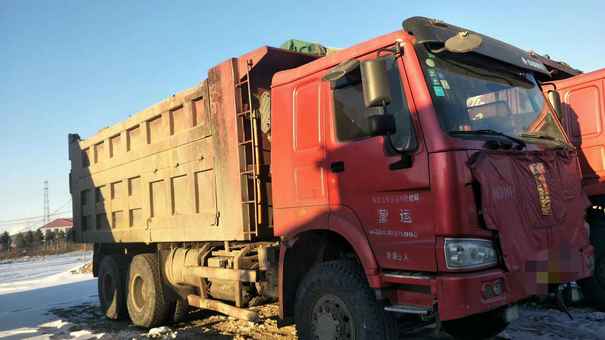 黑龙江出售转让二手2010年中国重汽豪沃ZZ3257M2941自卸车