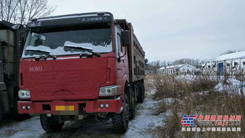 黑龙江出售转让二手2010年中国重汽豪沃ZZ3257M2941自卸车