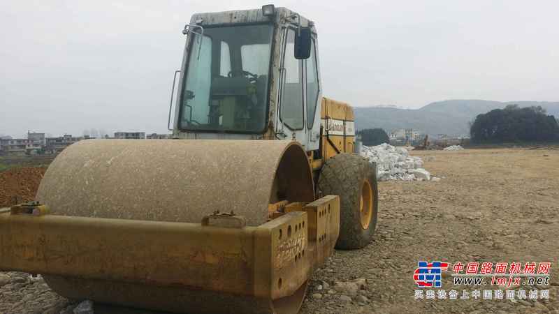 广西出售转让二手8000小时2005年常林YZ18单钢轮压路机