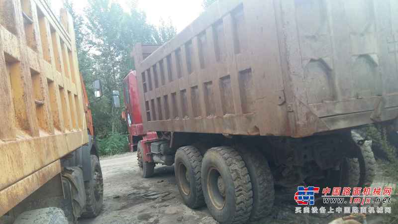 山西出售转让二手2010年中国重汽ZZ5607UDNB38400自卸车