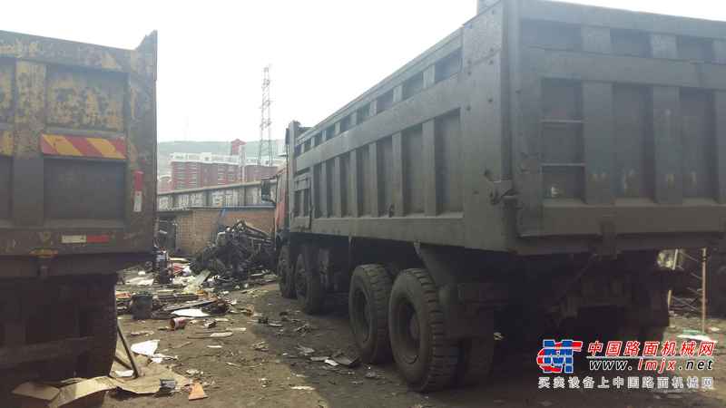 山西出售转让二手2012年解放奥威CA3250P66K24L1T1E自卸车