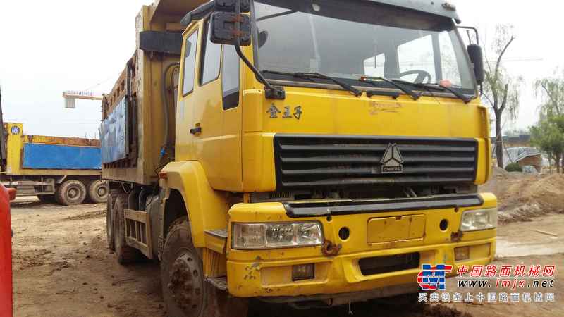 山西出售转让二手2010年中国重汽金王子ZZ3251N4241C1自卸车
