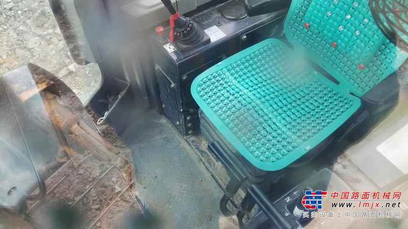 贵州出售转让二手2300小时2014年山推SD16推土机