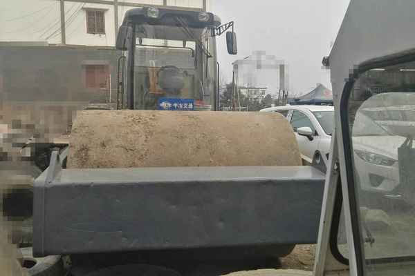 贵州出售转让二手7600小时2010年洛阳路通LT325S单钢轮压路机