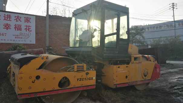 贵州出售转让二手1500小时2014年洛建YZC12GS双钢轮压路机
