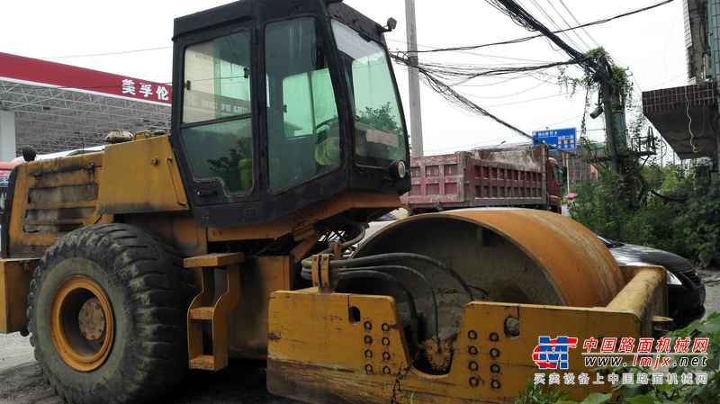 江西出售转让二手20000小时2003年洛建ZL20单钢轮压路机