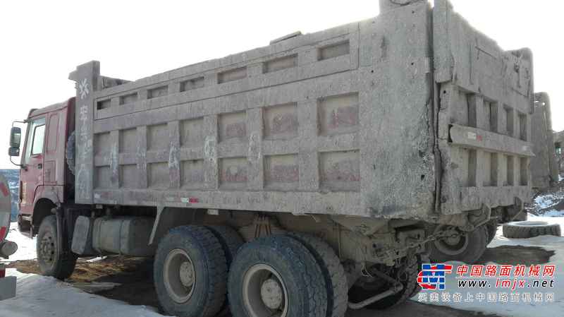 山西出售转让二手2011年中国重汽豪沃ZZ3257N3847D1自卸车