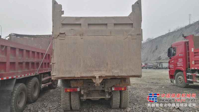 贵州出售转让二手2013年中国重汽豪泺ZZ3257N3648B自卸车