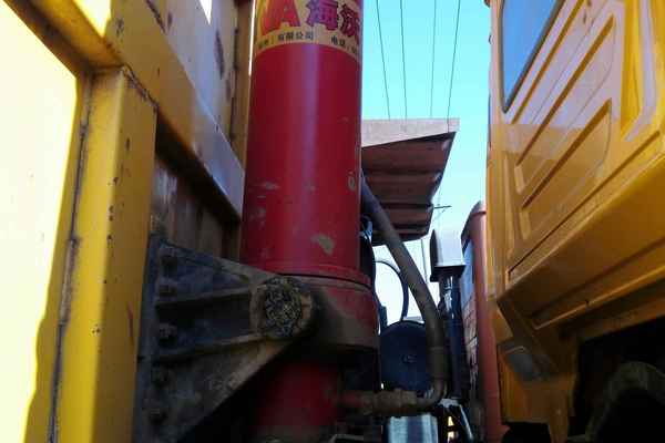 山西出售转让二手2014年红岩CQ3254SMHG384自卸车