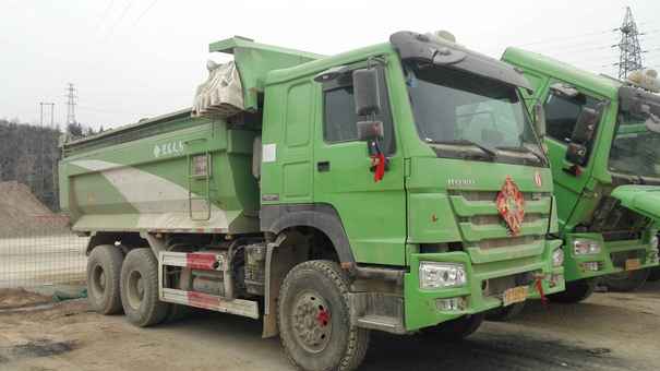 山西出售转让二手2015年中国重汽豪沃ZZ3257N3847D1N7WA自卸车