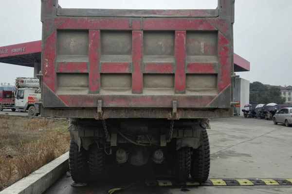 湖南出售转让二手2012年东风柳汽乘龙LZ3310PEF自卸车