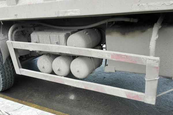 湖南出售转让二手2012年东风柳汽乘龙LZ3310PEF自卸车