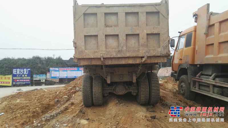 湖南出售转让二手2010年陕汽德龙SX3255DN3841自卸车
