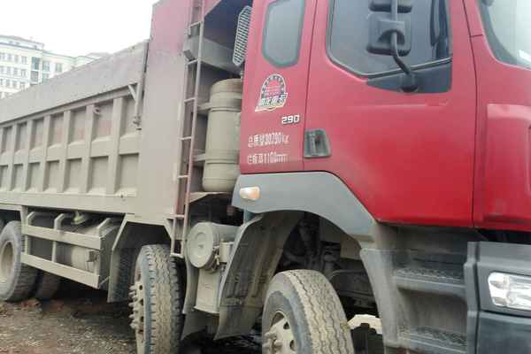 湖南出售转让二手2014年东风柳汽乘龙LZ3310PEF自卸车