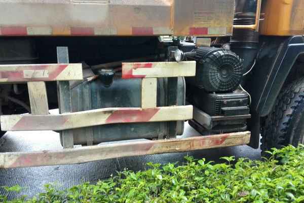 湖南出售转让二手2014年陕汽奥龙SX3255UN384自卸车