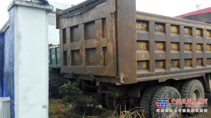 湖南出售转让二手2009年红岩CQ3253TMG324自卸车