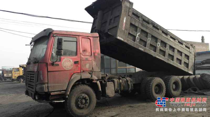 山西出售转让二手2011年中国重汽豪沃ZZ3257N3847D1自卸车