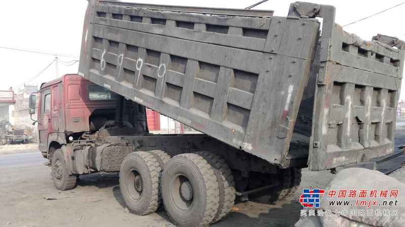 山西出售转让二手2011年中国重汽豪沃ZZ3257N3847D1自卸车