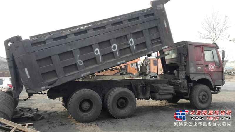 山西出售转让二手2011年中国重汽豪沃ZZ3257N3847D1自卸车