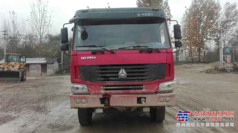 陕西出售转让二手2010年中国重汽豪泺ZZ3257N3847C自卸车
