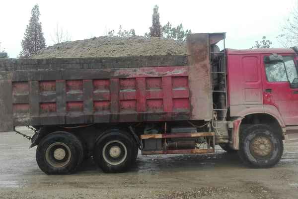 陕西出售转让二手2010年中国重汽豪泺ZZ3257N3847C自卸车