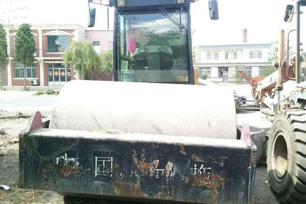 辽宁出售转让二手7000小时2009年洛阳路通LT220B单钢轮压路机