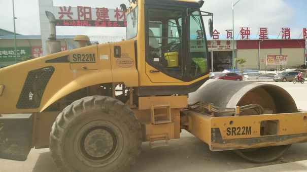 云南出售转让二手3000小时2011年山推SR22M单钢轮压路机