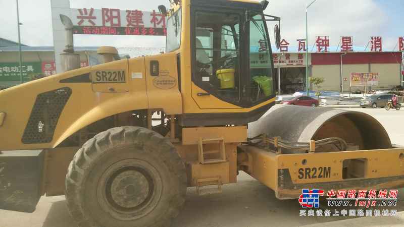 云南出售转让二手3000小时2011年山推SR22M单钢轮压路机